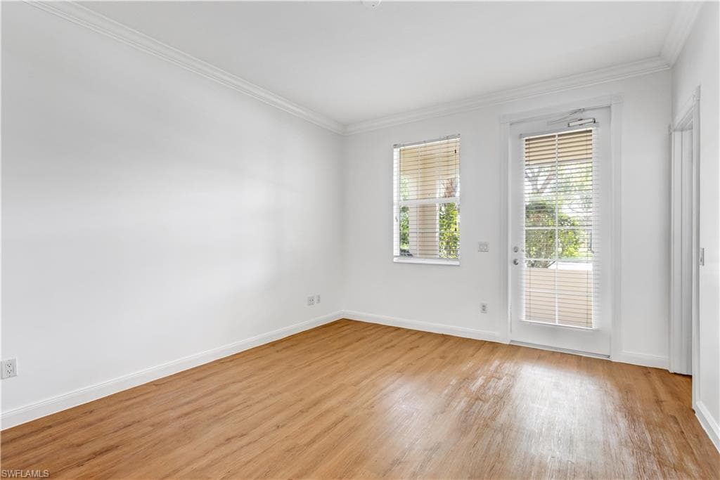 28260 Villagewalk Cir, Bonita Springs, FL 34135-30