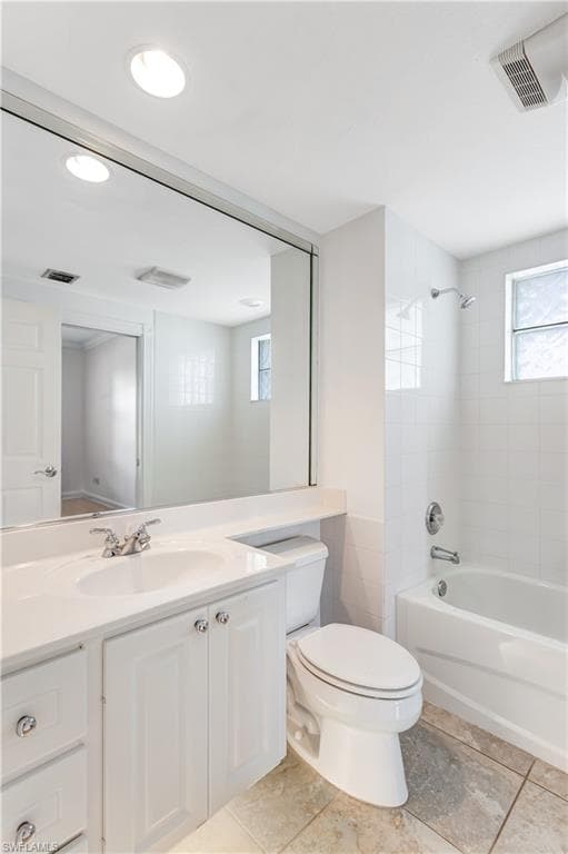 28260 Villagewalk Cir, Bonita Springs, FL 34135-37