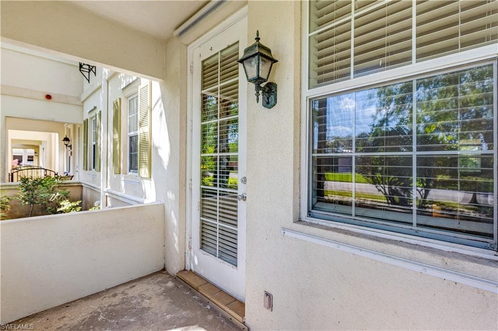 28260 Villagewalk Cir, Bonita Springs, FL 34135-39
