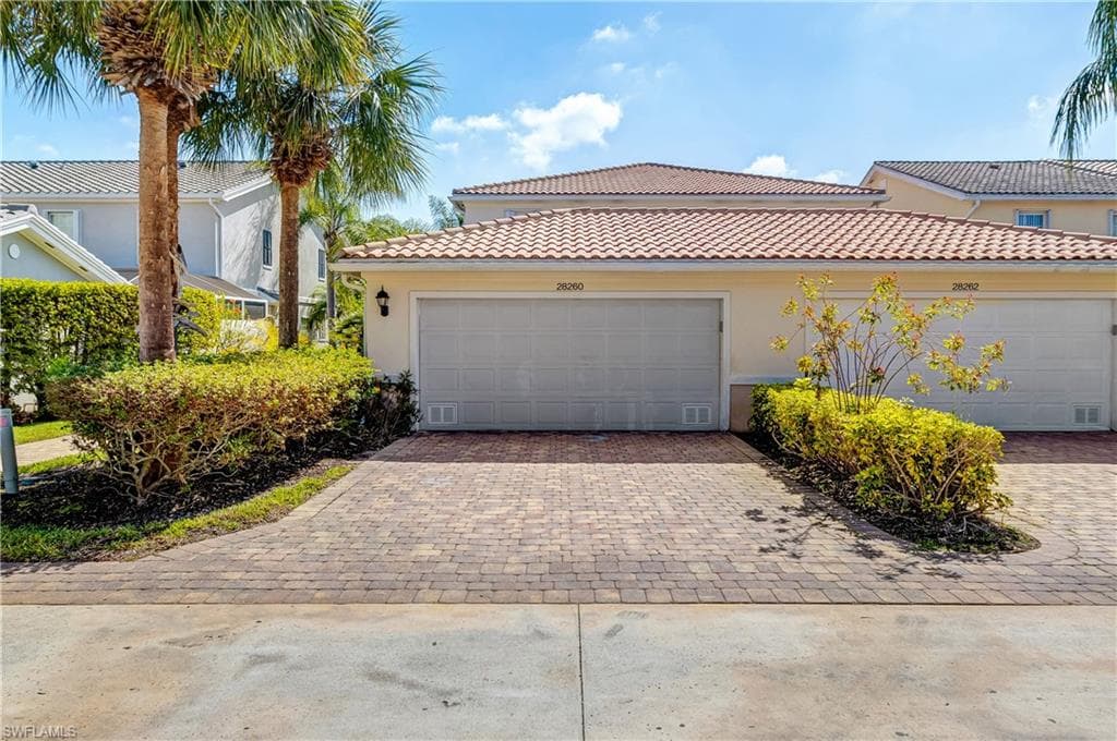 28260 Villagewalk Cir, Bonita Springs, FL 34135-4