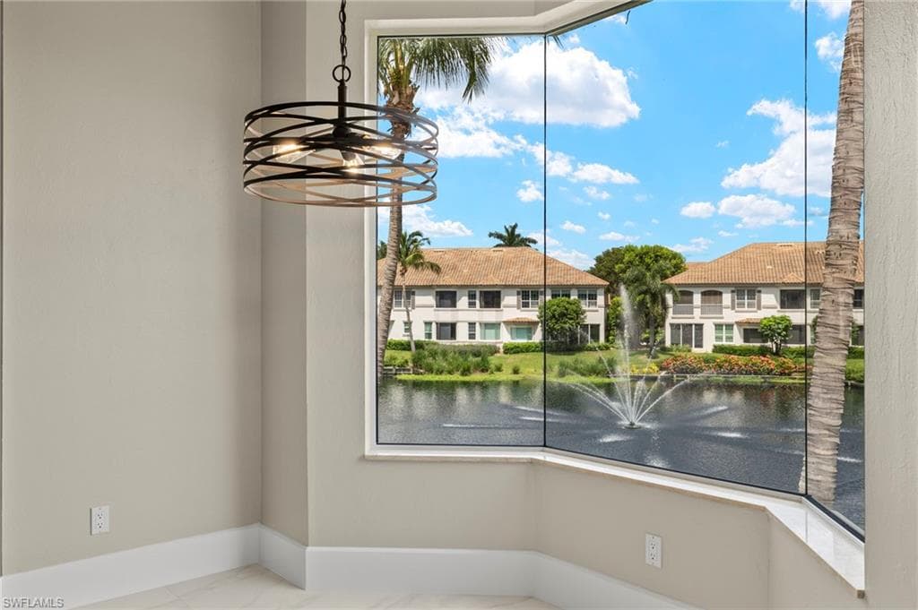 164 Colonade Cir 1307, Naples, FL 34103-12