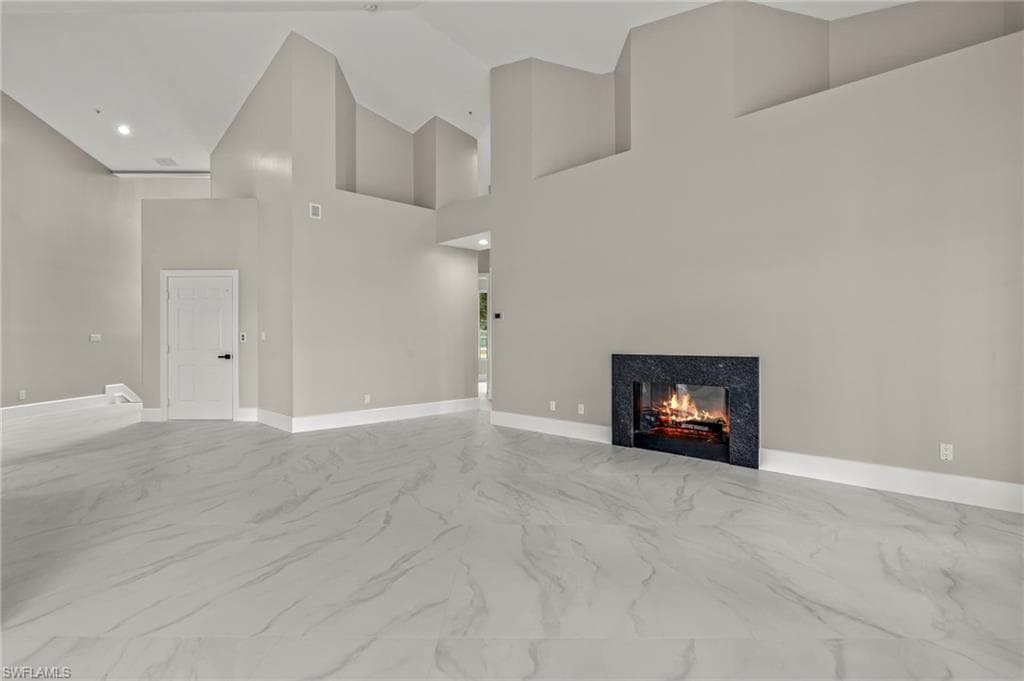 164 Colonade Cir 1307, Naples, FL 34103-5