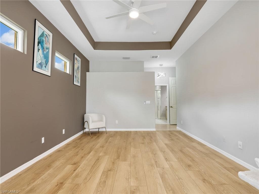 3274 Sturgeon Bay Ct, Naples, FL 34120-29