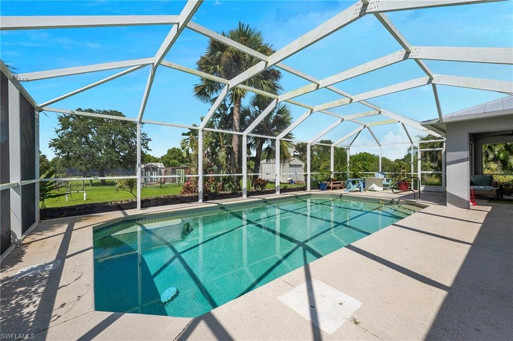 921 47th Ave NE, Naples, fl 34120-3