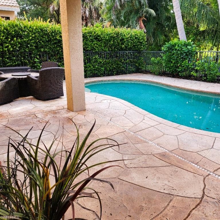 1350 Triandra Ln, Naples, FL 34119-5