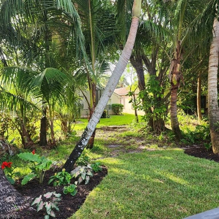 1350 Triandra Ln, Naples, FL 34119-7