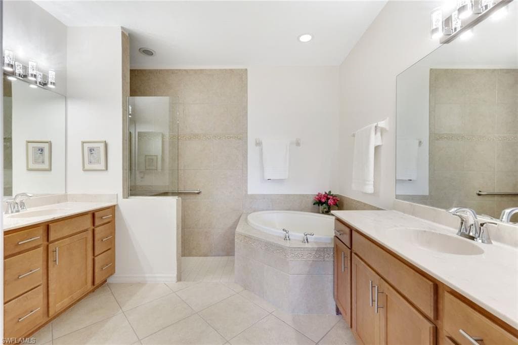 12867 Carrington Cir 102, Naples, FL 34105-24