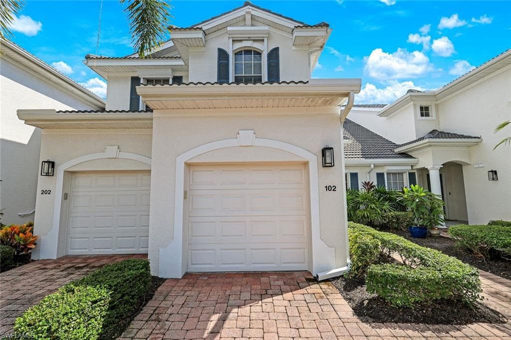 12867 Carrington Cir 102, Naples, FL 34105-2