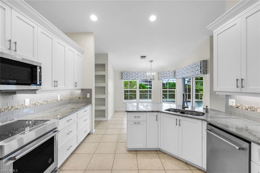 510 Bald Eagle Dr, Marco Island, FL 34145-2