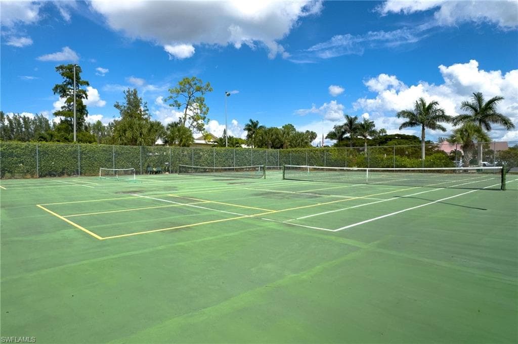 170 Turtle Lake Ct 109, Naples, FL 34105-15