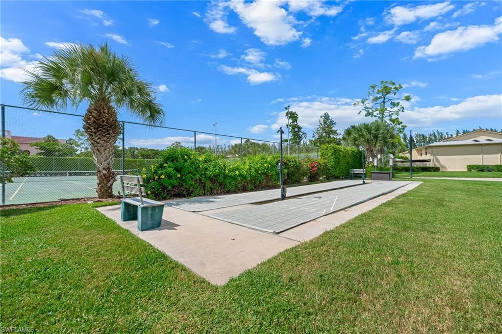 170 Turtle Lake Ct 109, Naples, FL 34105-16