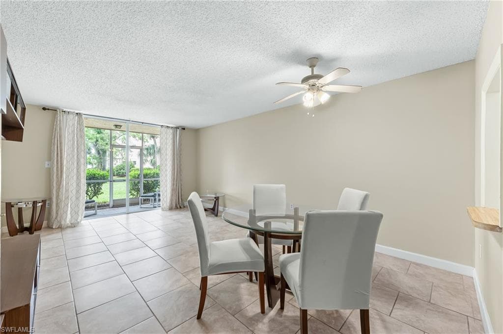 170 Turtle Lake Ct 109, Naples, FL 34105-3