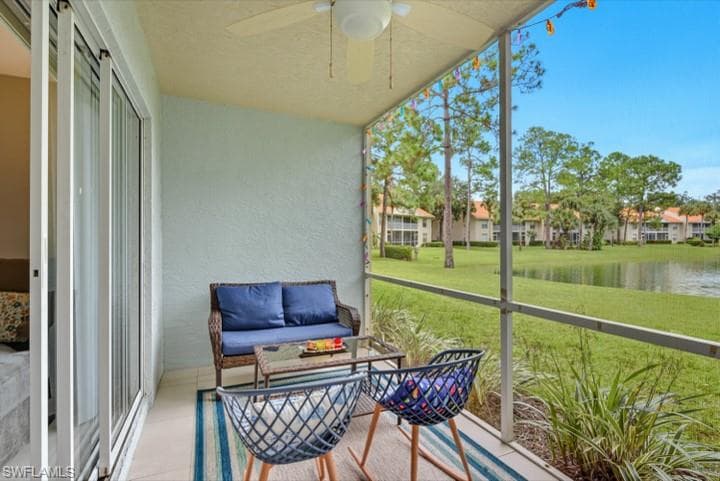 145 Robin Hood Cir 104, Naples, FL 34104-26