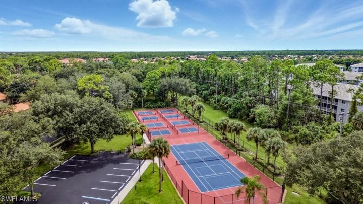145 Robin Hood Cir 104, Naples, FL 34104-30