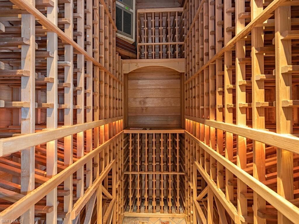 651 21st Ave S, Naples, FL 34102-14