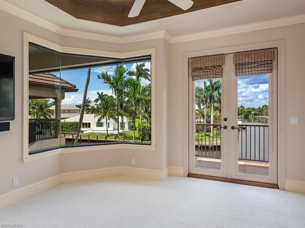 651 21st Ave S, Naples, FL 34102-29