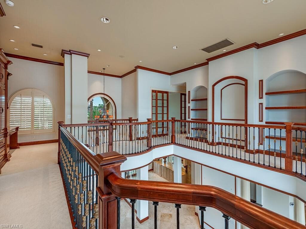 651 21st Ave S, Naples, FL 34102-35