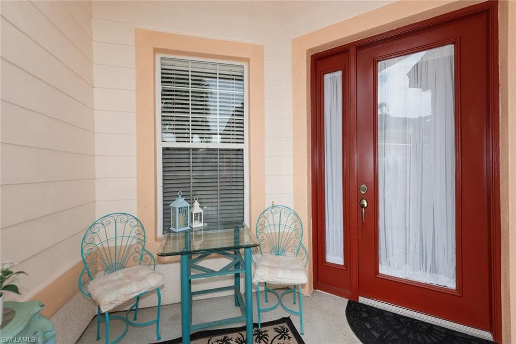 4274 Avian Ave, Fort Myers, FL 33916-3