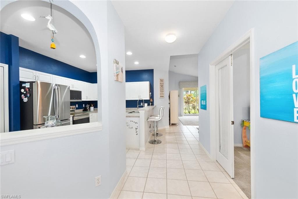 4274 Avian Ave, Fort Myers, FL 33916-4