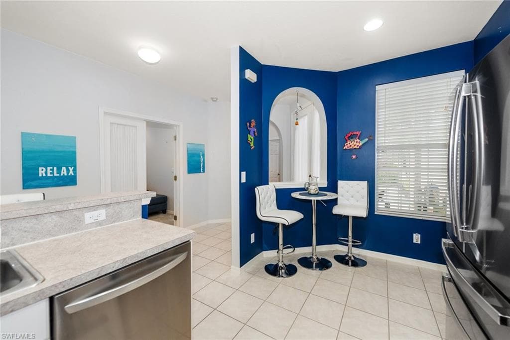 4274 Avian Ave, Fort Myers, FL 33916-6
