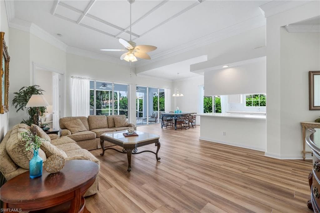 2984 Gilford Way, Naples, FL 34119-8