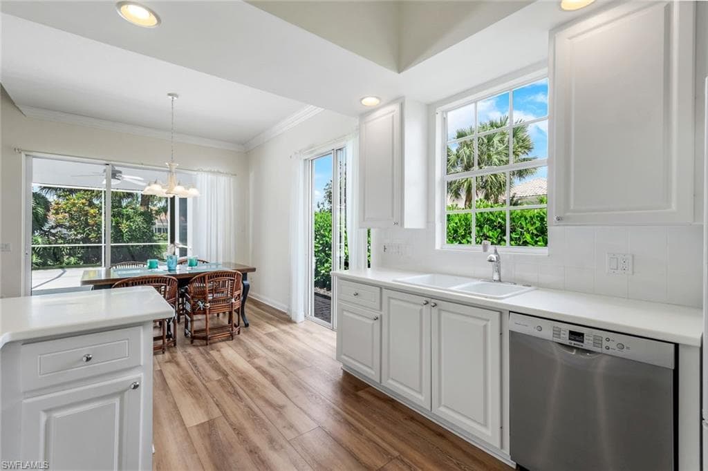 2984 Gilford Way, Naples, FL 34119-14