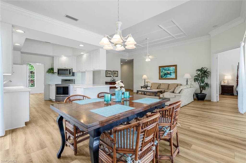 2984 Gilford Way, Naples, FL 34119-16