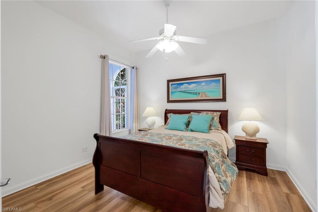 2984 Gilford Way, Naples, FL 34119-24