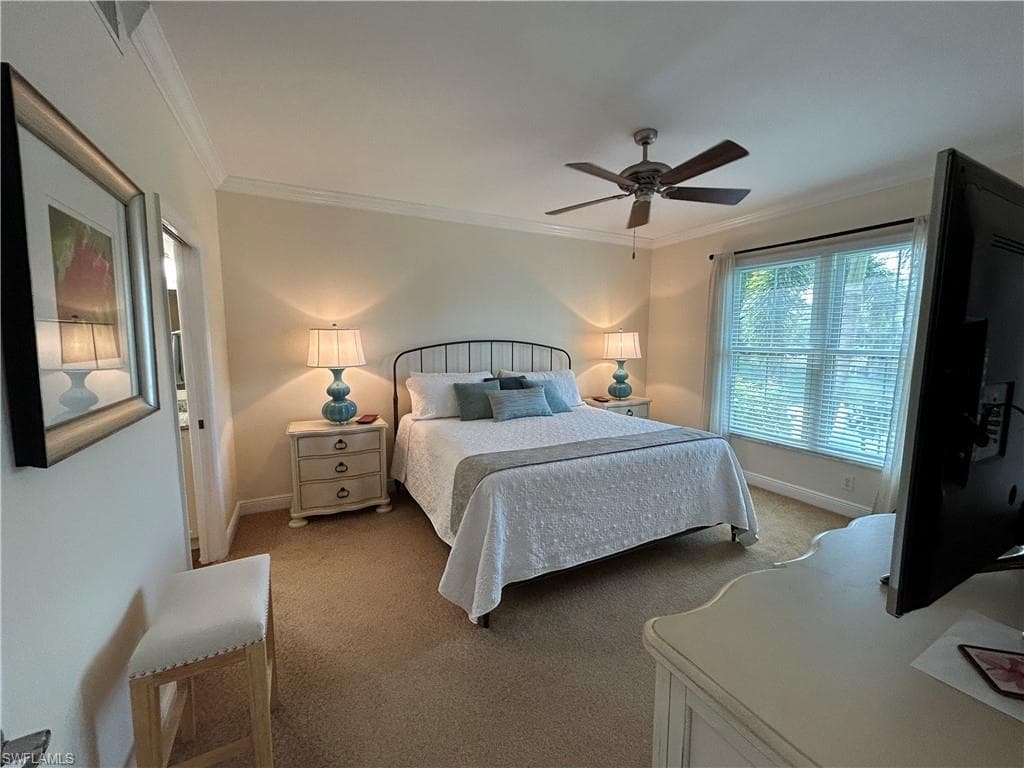 752 Wiggins Lake Dr 102, Naples, FL 34110-14