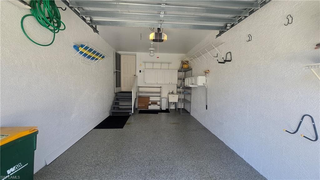 752 Wiggins Lake Dr 102, Naples, FL 34110-47