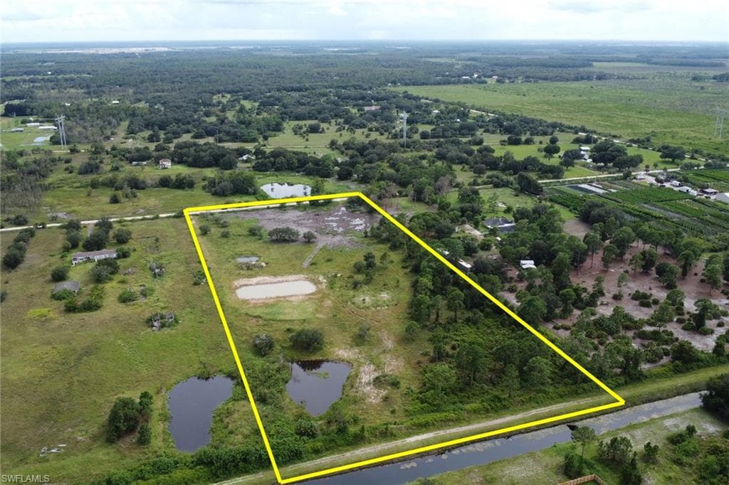 23275 Carolyn Ln, Fort Myers, FL 33913-5