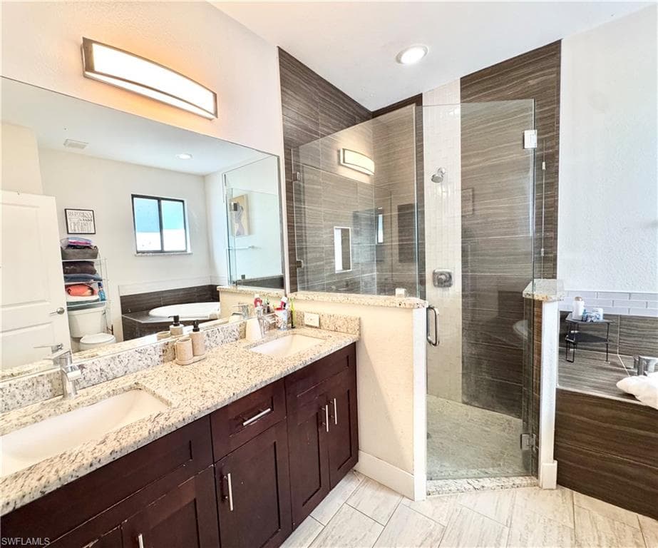 3232 4th Ave SE, Naples, FL 34117-15
