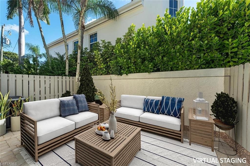 185 4th St S 2, Naples, FL 34102-8