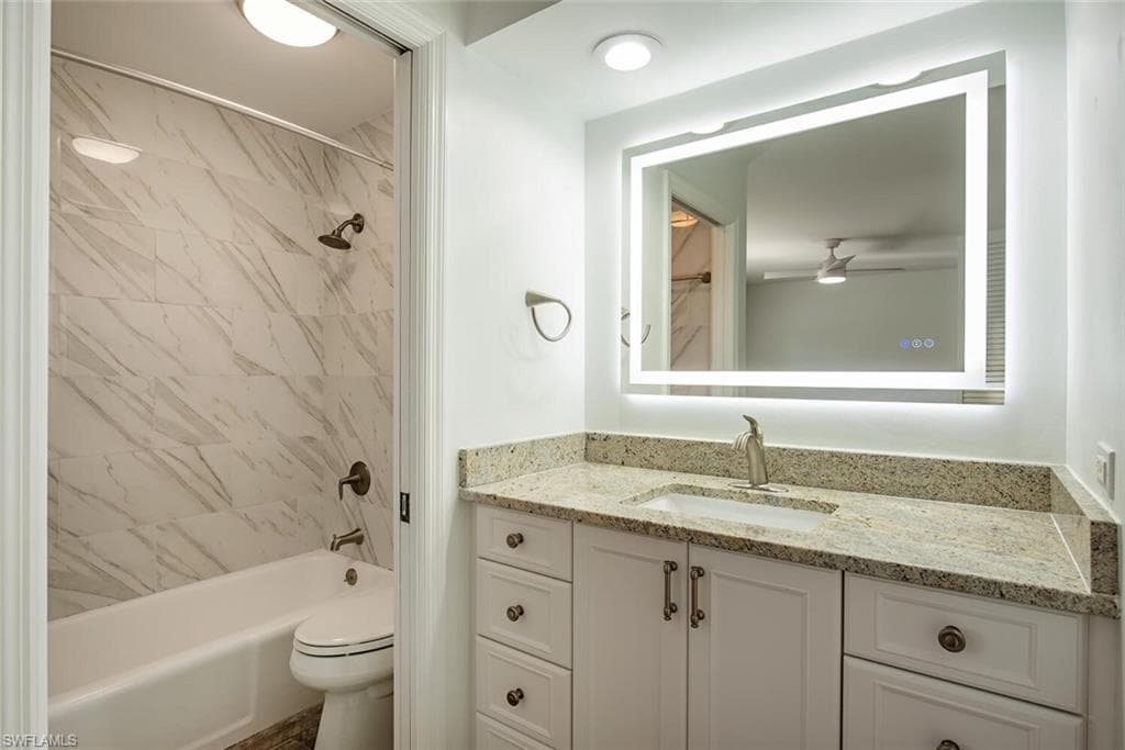 185 4th St S 2, Naples, FL 34102-15