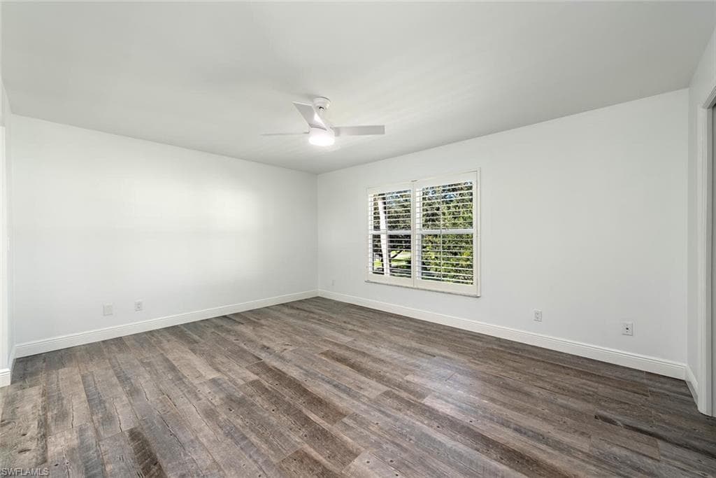 185 4th St S 2, Naples, FL 34102-24