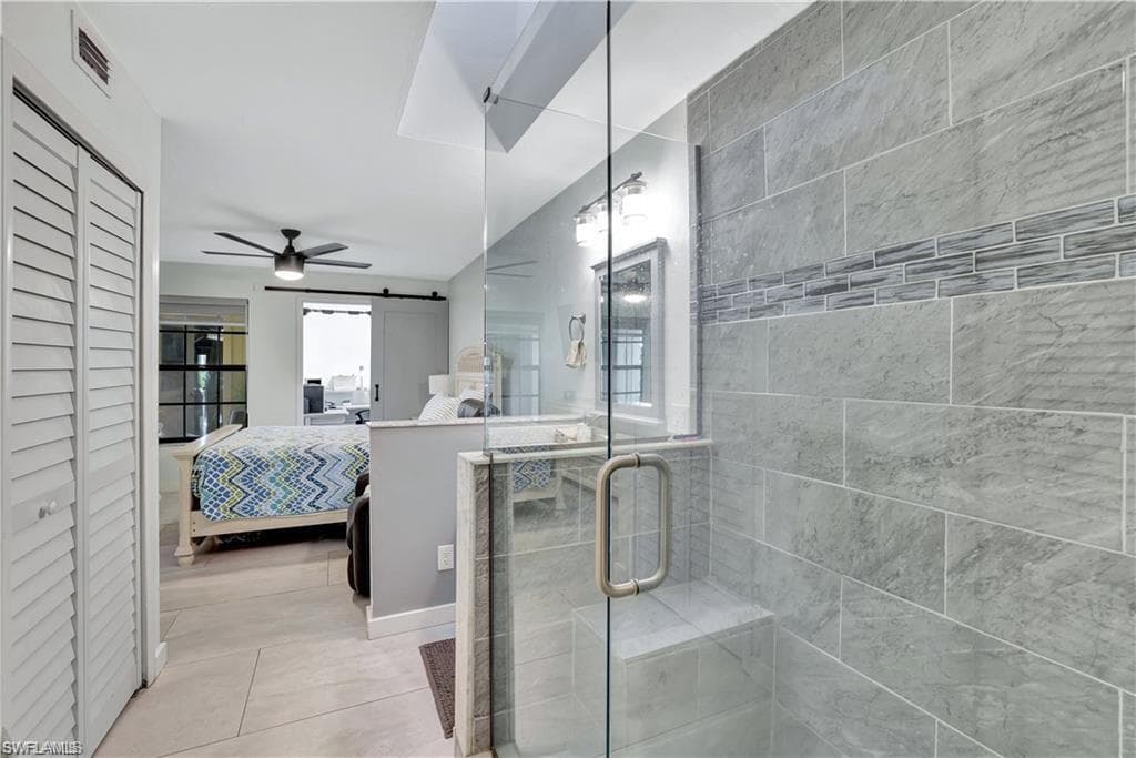 127 Forest Lakes Blvd 127, Naples, FL 34105-12