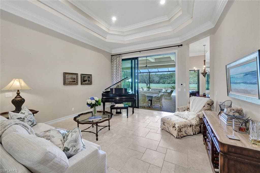 12194 Wicklow Ln, Naples, FL 34120-8
