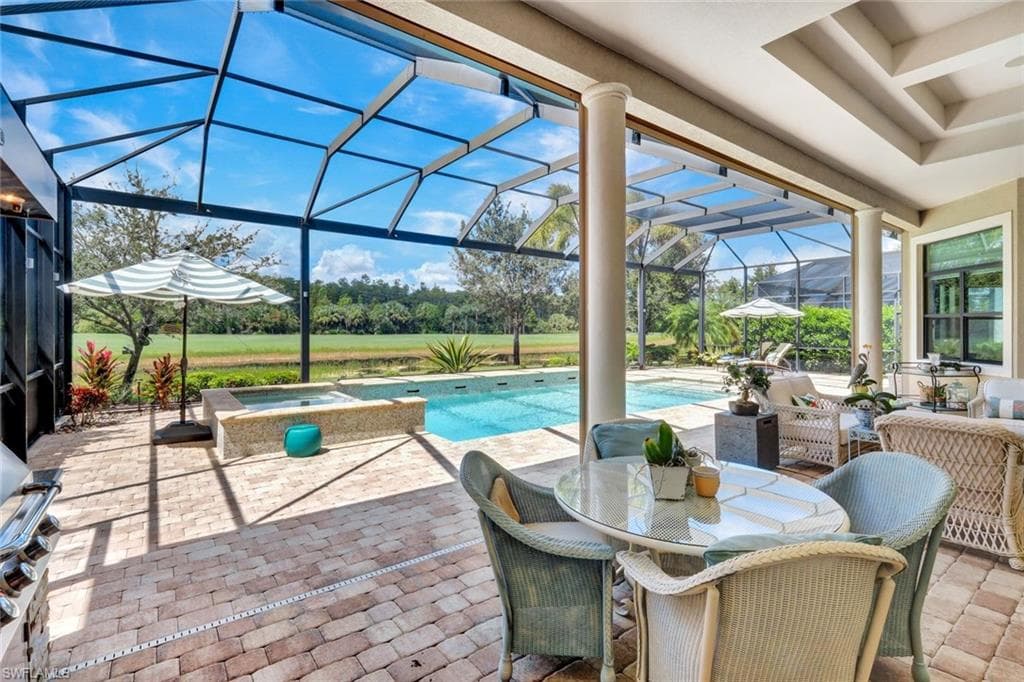 12194 Wicklow Ln, Naples, FL 34120-32