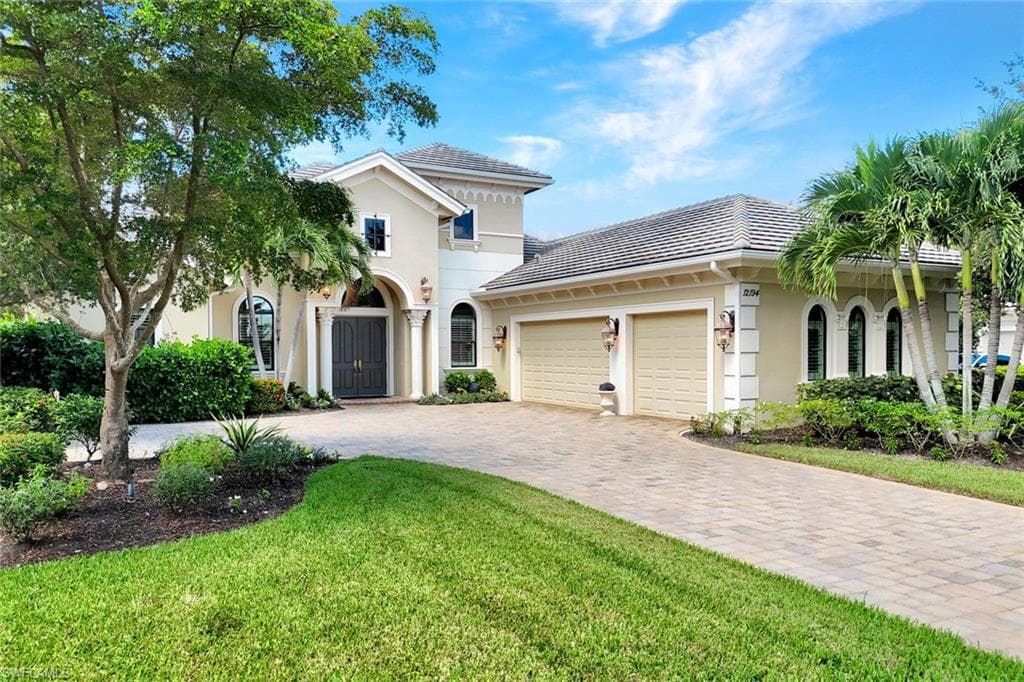12194 Wicklow Ln, Naples, FL 34120-2