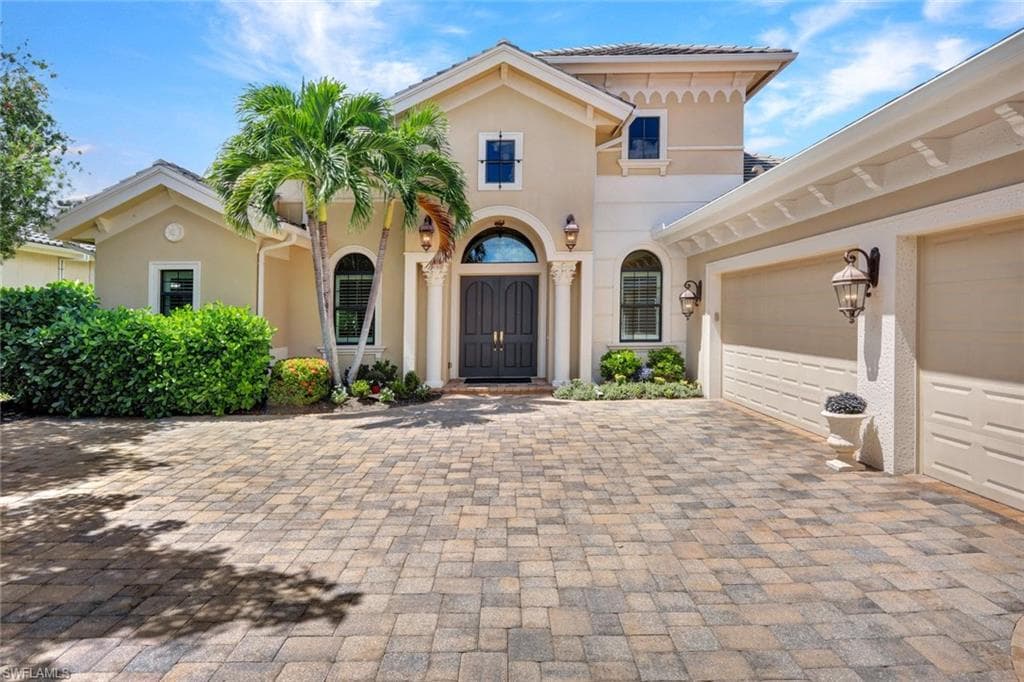 12194 Wicklow Ln, Naples, FL 34120-3