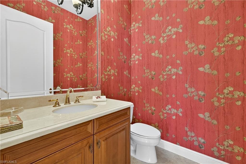 575 Avellino Isles Cir 201, Naples, FL 34119-17