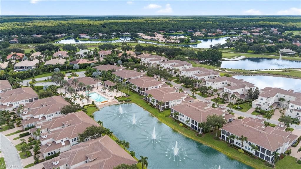 575 Avellino Isles Cir 201, Naples, FL 34119-35