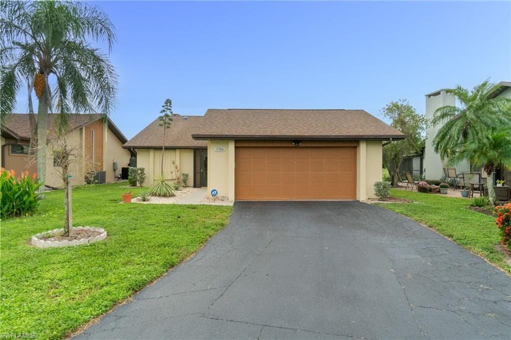 7354 Golf Villa Dr, Fort Myers, FL 33967-5