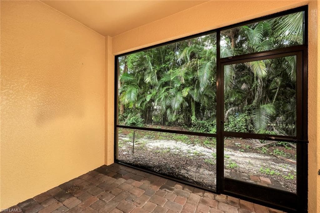 10171 Tin Maple Dr 95, Estero, FL 33928-24