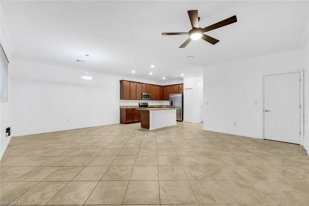 10171 Tin Maple Dr 95, Estero, FL 33928-3