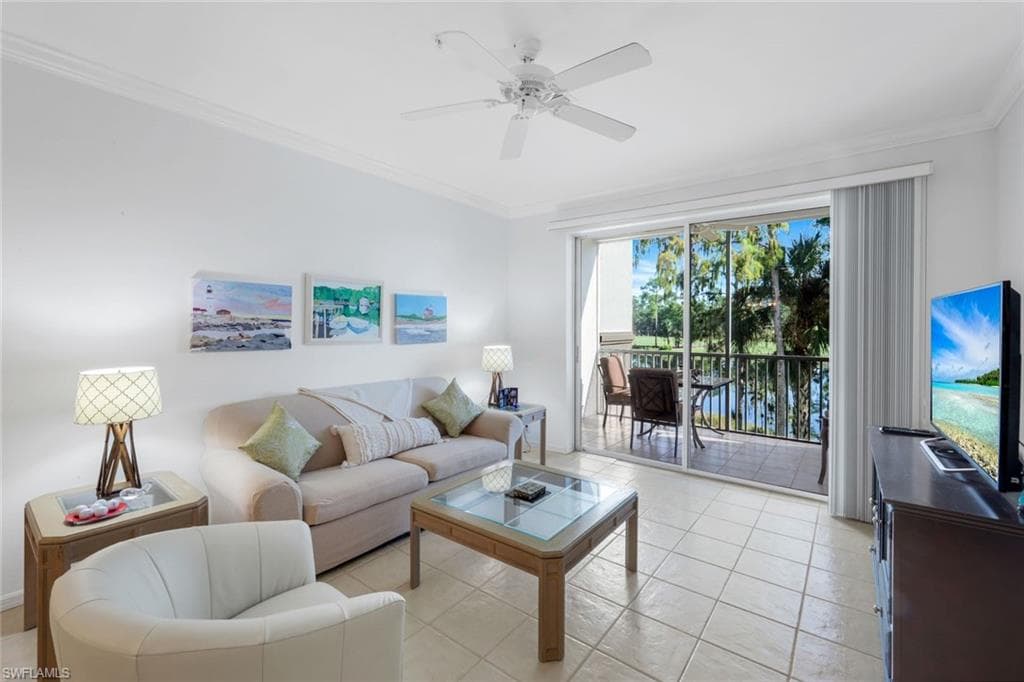 8241 Parkstone Pl 203, Naples, FL 34120-15