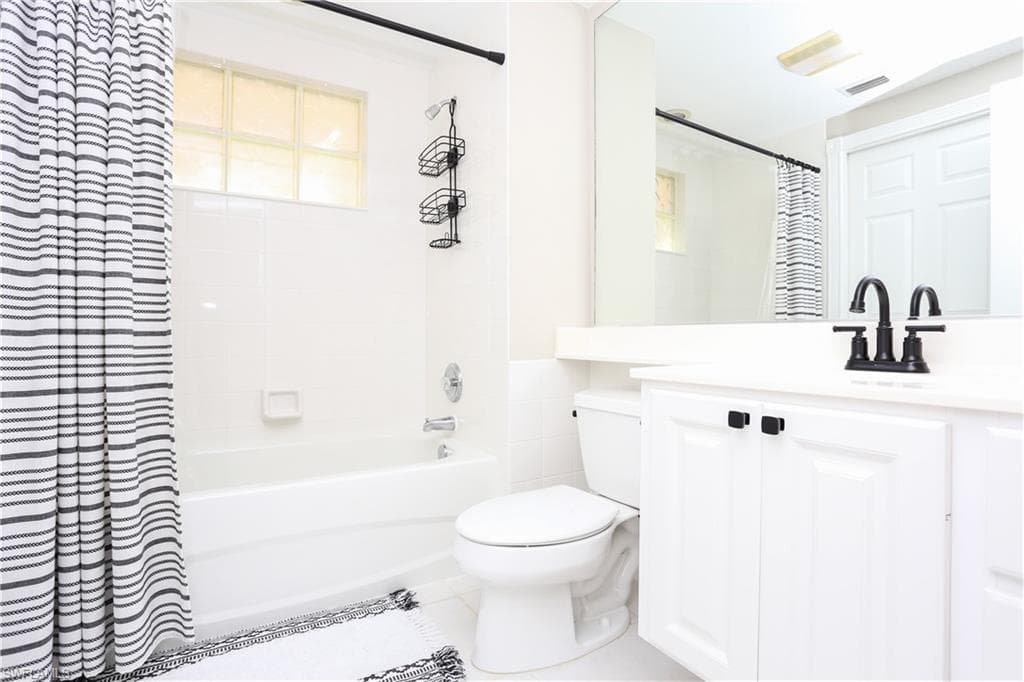 14676 Escalante Way, Bonita Springs, FL 34135-9