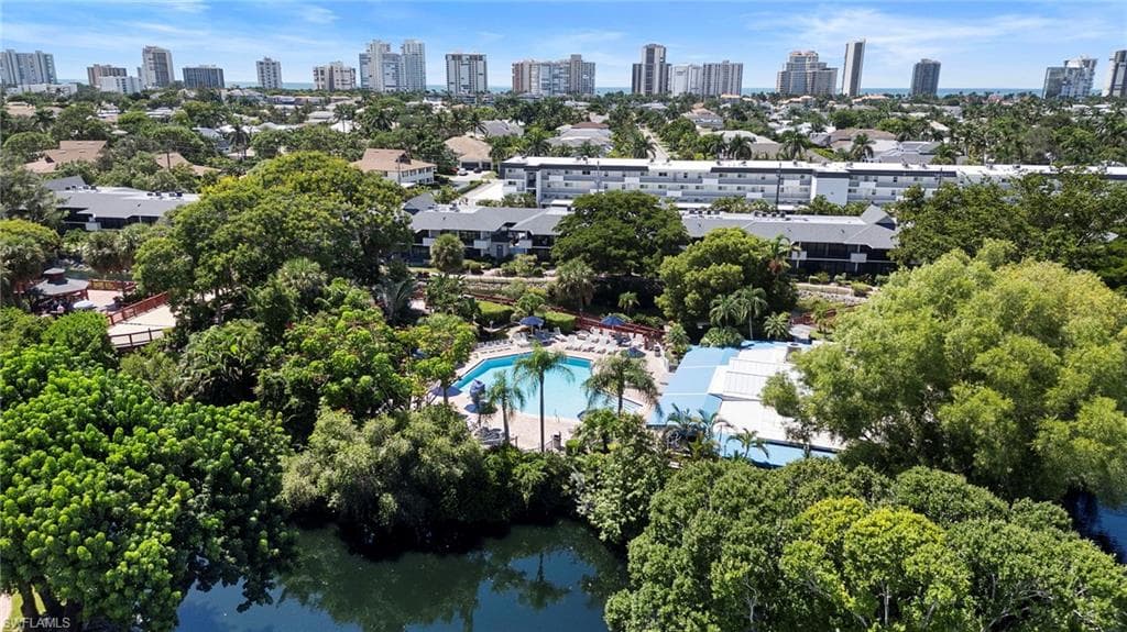 600 Neapolitan Way 343, Naples, FL 34103-15