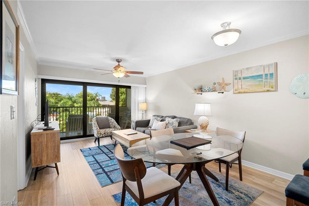 600 Neapolitan Way 343, Naples, FL 34103-3