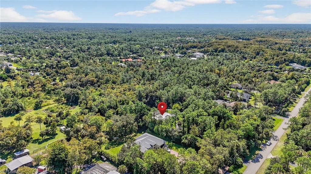 410 6th St NE, Naples, FL 34120-39